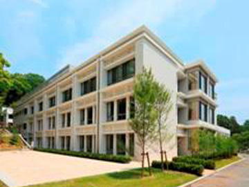 �����a�@�@�\�@�����a�@�F�Ō�t�A�E�͕��������i�[�X�i�r