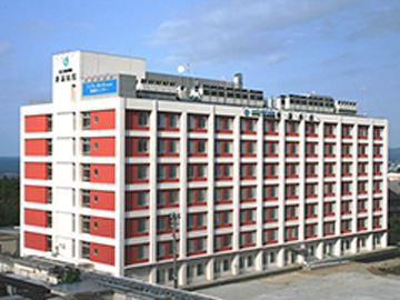 �V���a�@�@���ǂ��Ƃ��ƂȂ̂��߂̈�ÃZ���^�[�F�Ō�t�A�E�͕��������i�[�X�i�r