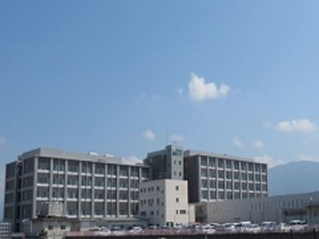 �����a�@�@�\�@�܂��ƈ�ÃZ���^�[�F�Ō�t�A�E�͕��������i�[�X�i�r