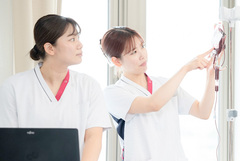 asÃZ^[FŌtAE͕i[Xir