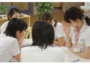 �݂��ƌ��a�a�@�F�Ō�t�A�E�͕��������i�[�X�i�r