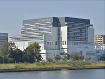 �������b���ȑ�w�@������ÃZ���^�[�@���̗p�����͓������b���ȑ�w�i�{�@�E������ÃZ���^�[�E������ÃZ���^�[�E���a�@�j�y������W�z�F�Ō�t�A�E�͕��������i�[�X�i�r