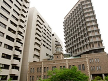 ���{�ϐ���Õa�@�F�Ō�t�A�E�͕��������i�[�X�i�r