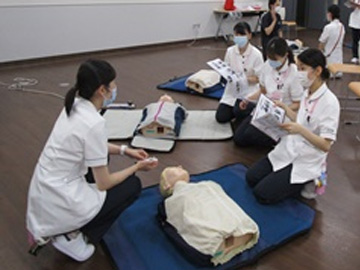 �É����������a�@�F�Ō�t�A�E�͕��������i�[�X�i�r