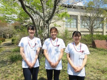 �É�����������̈�ÃZ���^�[�F�Ō�t�A�E�͕��������i�[�X�i�r