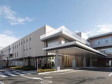 �����s���{���È�Z���^�[�F�Ō�t�A�E�͕��������i�[�X�i�r