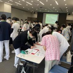 �����k��ÃZ���^�[�F�Ō�t�A�E�͕��������i�[�X�i�r