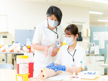 �T�c���f�B�J���Z���^�[�F�Ō�t�A�E�͕��������i�[�X�i�r