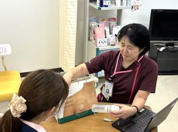 ���M��w��ÃZ���^�[���q�a�@�F�Ō�t�A�E�͕��������i�[�X�i�r