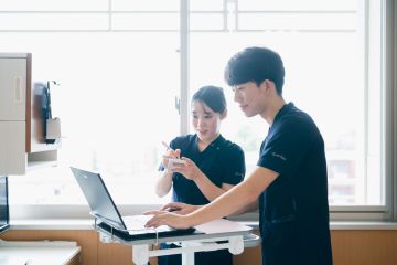 ���s��w��w�������a�@�F�Ō�t�A�E�͕��������i�[�X�i�r