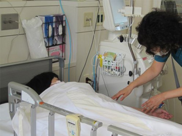 ���s���@��c�a�@�F�Ō�t�A�E�͕��������i�[�X�i�r