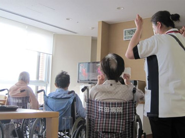 ���s���@��c�a�@�F�Ō�t�A�E�͕��������i�[�X�i�r