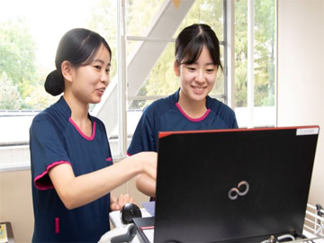 �����a�@�@�\�@���s��ÃZ���^�[�F�Ō�t�A�E�͕��������i�[�X�i�r