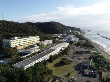 �����a�@�@�\�@�v���l��ÃZ���^�[�F�Ō�t�A�E�͕��������i�[�X�i�r