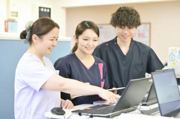 �C���X���l���˒ˑ������n�r���e�[�V�����a�@�F�Ō�t�A�E�͕��������i�[�X�i�r