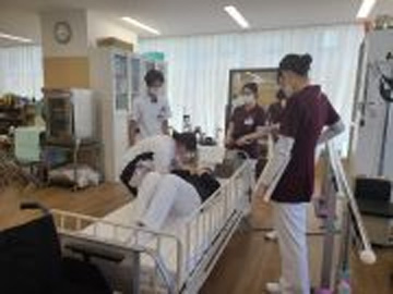 �����[�t�a�@�F�Ō�t�A�E�͕��������i�[�X�i�r