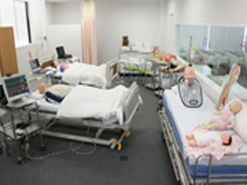 �k�d��������ÃZ���^�[�F�Ō�t�A�E�͕��������i�[�X�i�r