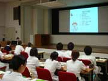 �����R�胁�f�B�J���Z���^�[�F�Ō�t�A�E�͕��������i�[�X�i�r