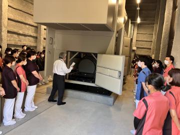 �V�S�����u�����a�@�F�Ō�t�A�E�͕��������i�[�X�i�r