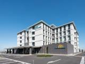 ���������O���[�v�F�Ō�t�A�E�͕��������i�[�X�i�r