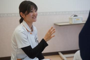 �{�錧�����_��ÃZ���^�[�F�Ō�t�A�E�͕��������i�[�X�i�r