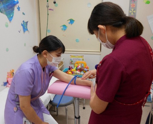 �������܎s����ÃZ���^�[�F�Ō�t�A�E�͕��������i�[�X�i�r