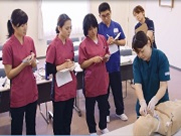 �т킱�w����Õ����Z���^�[��F�F�Ō�t�A�E�͕��������i�[�X�i�r