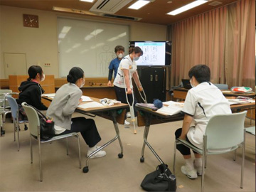 �����铌�a�@�F�Ō�t�A�E�͕��������i�[�X�i�r