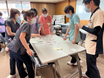 AOI���ەa�@�F�Ō�t�A�E�͕��������i�[�X�i�r