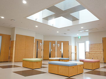 �������z�X�s�^���F�Ō�t�A�E�͕��������i�[�X�i�r